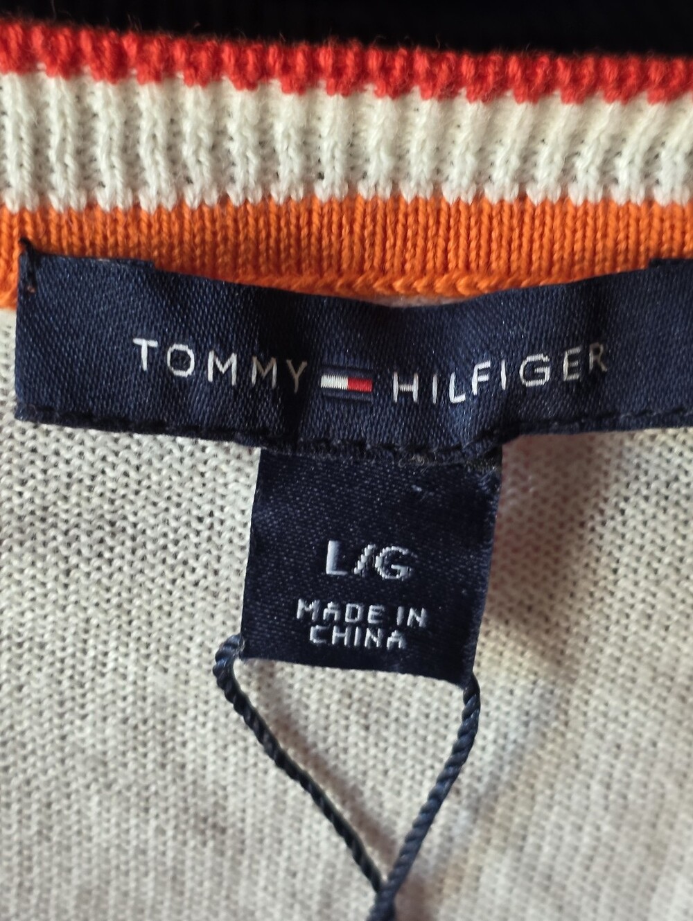 Tommy Hilfiger Cardigan - Picture 2 of 4